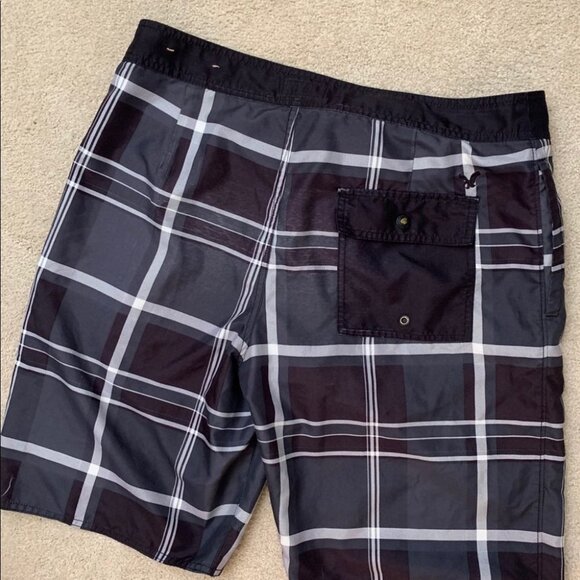 American Eagle Swim Plaid Board Shorts - Picture 3 of 4